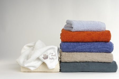 Serviette de toilette et serviettes de bains Airbnb 